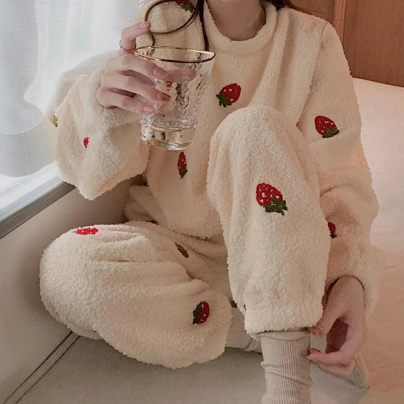 Chic Kawaii Strawberry Women's Pajamas Set