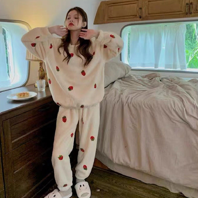 Chic Kawaii Strawberry Women's Pajamas Set